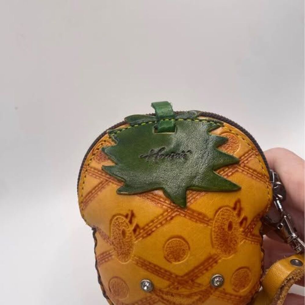 NEW Harumi Hawaii Leather Pineapple Coin Purse Pouch Charm Souvenir Novelty